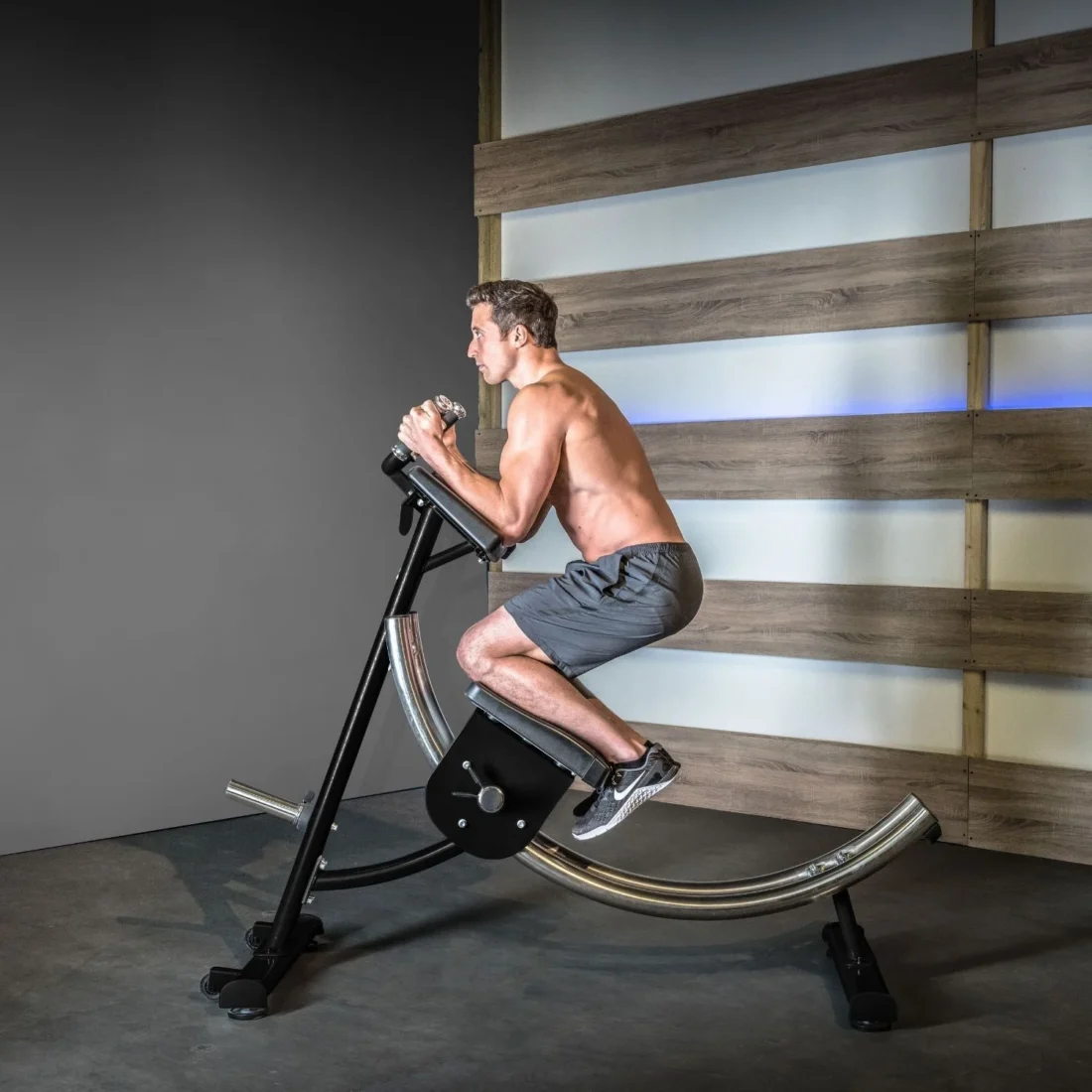 Ab Coaster CS3000 plate-loaded weight post for adjustable resistance