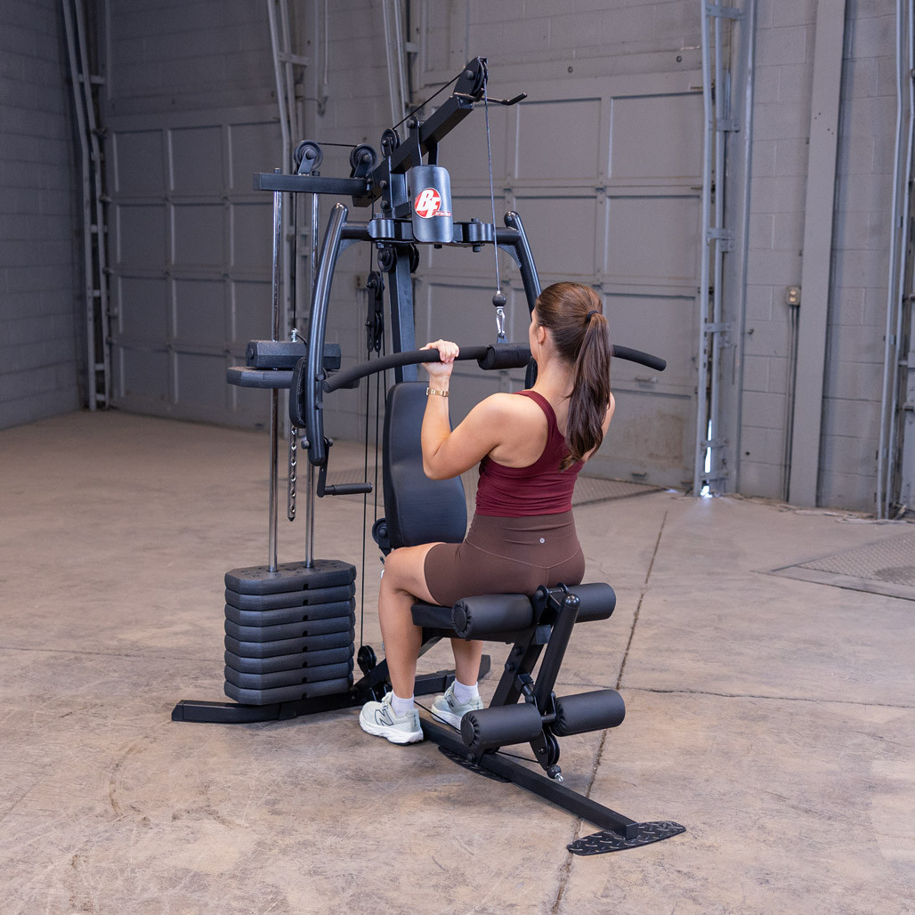 Best Fitness BFMG20B Sportsman Gym in use, black finish